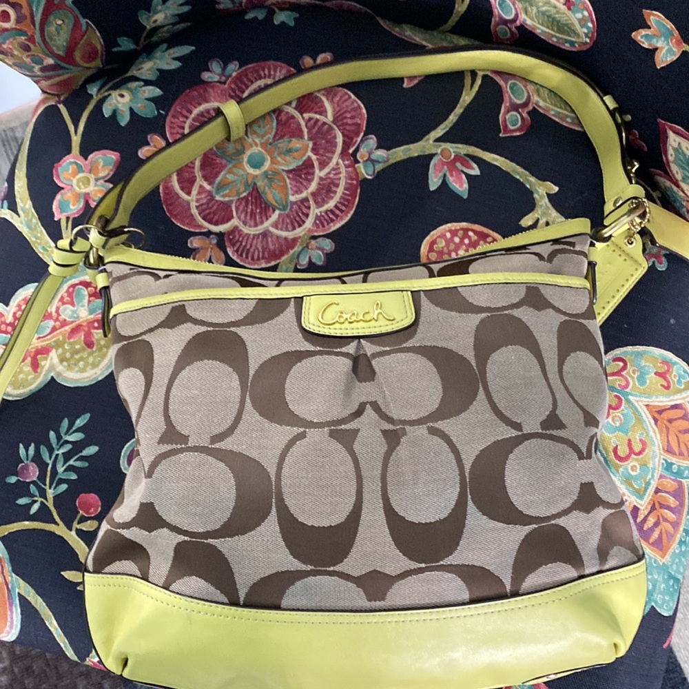 Coach Purse - Picture 4 of 15